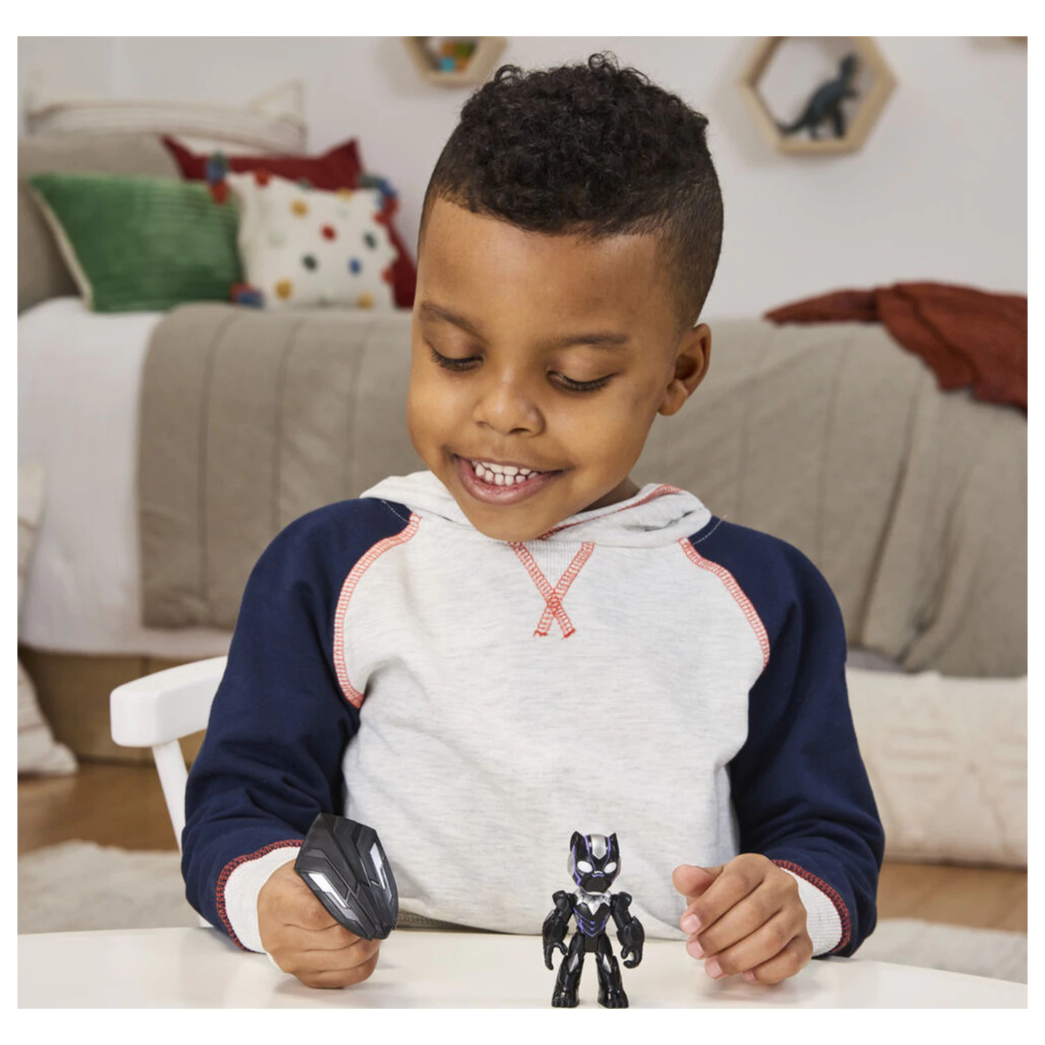 Marvel Iron Man And His Awesome Friends Black Panther figure 7cm product photo