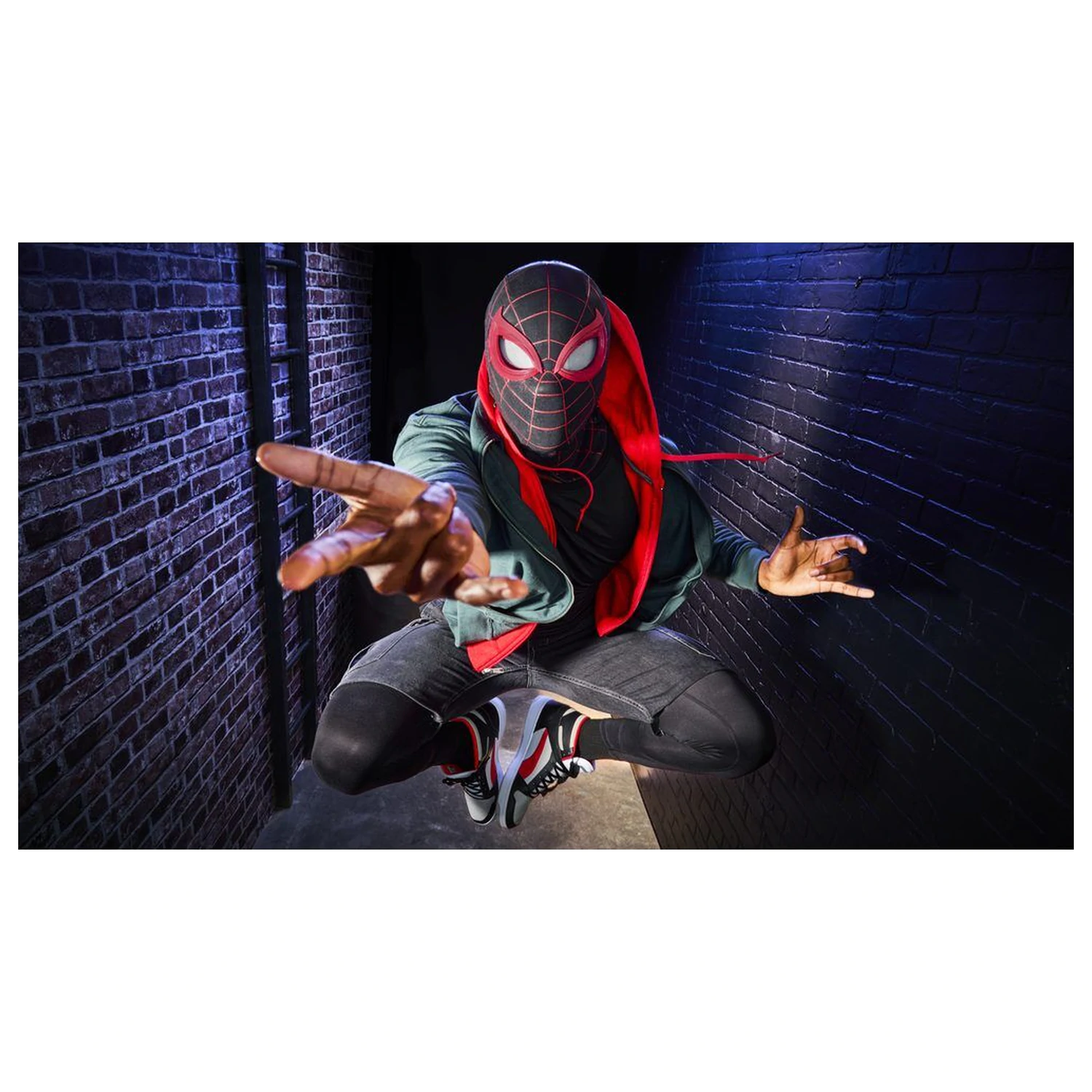 Marvel Legends Series Spider-Man Miles Morales electronic mask product photo