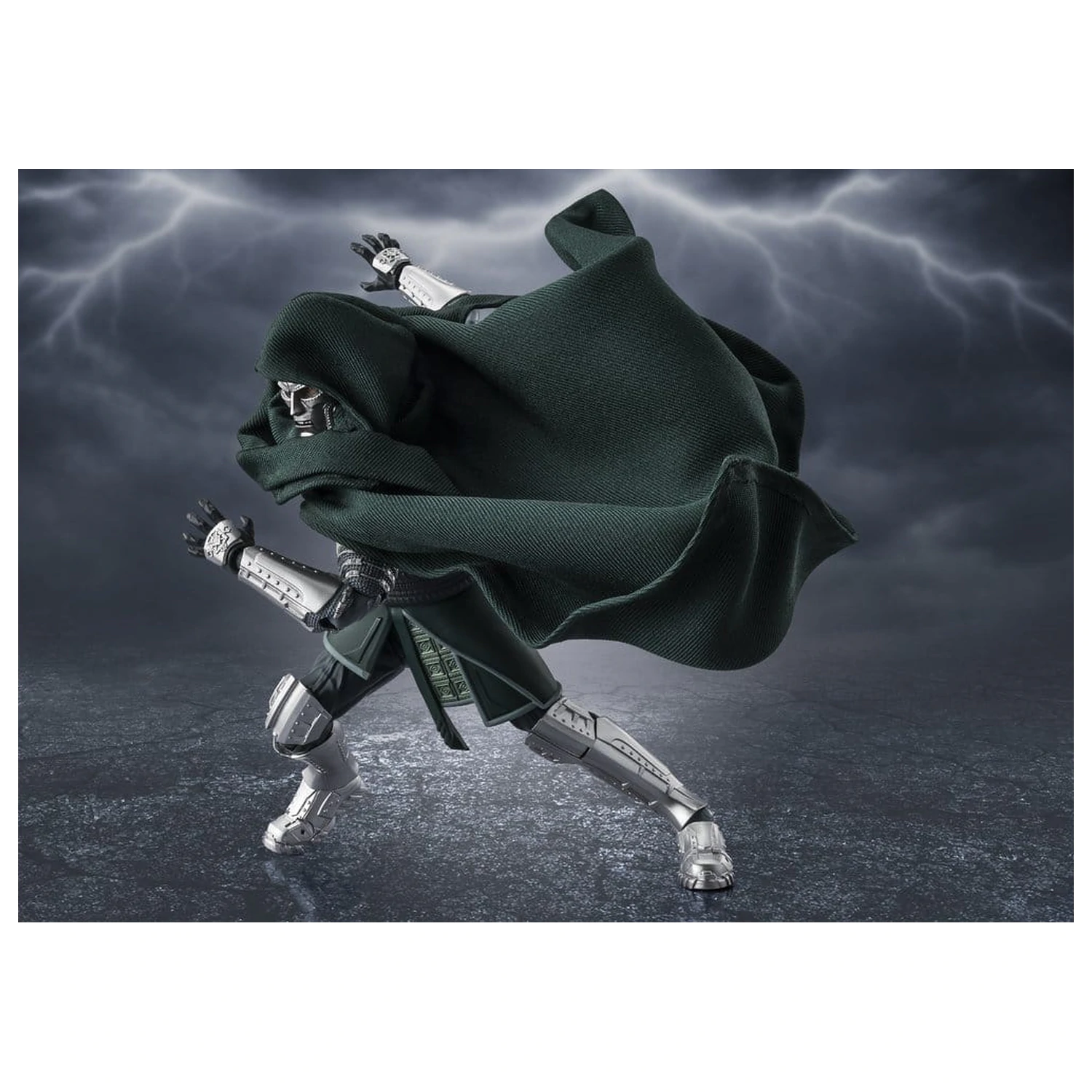 Marvel S.H.Figuarts Action Figure Doctor Doom (Avengers: Doomsday) 16 cm product photo
