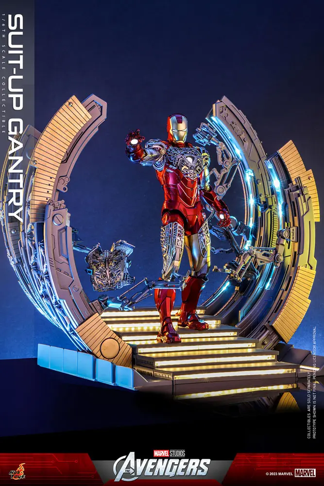 Marvel's The Avengers Accessories Collection Series Iron Man Suit-Up Gantry product photo