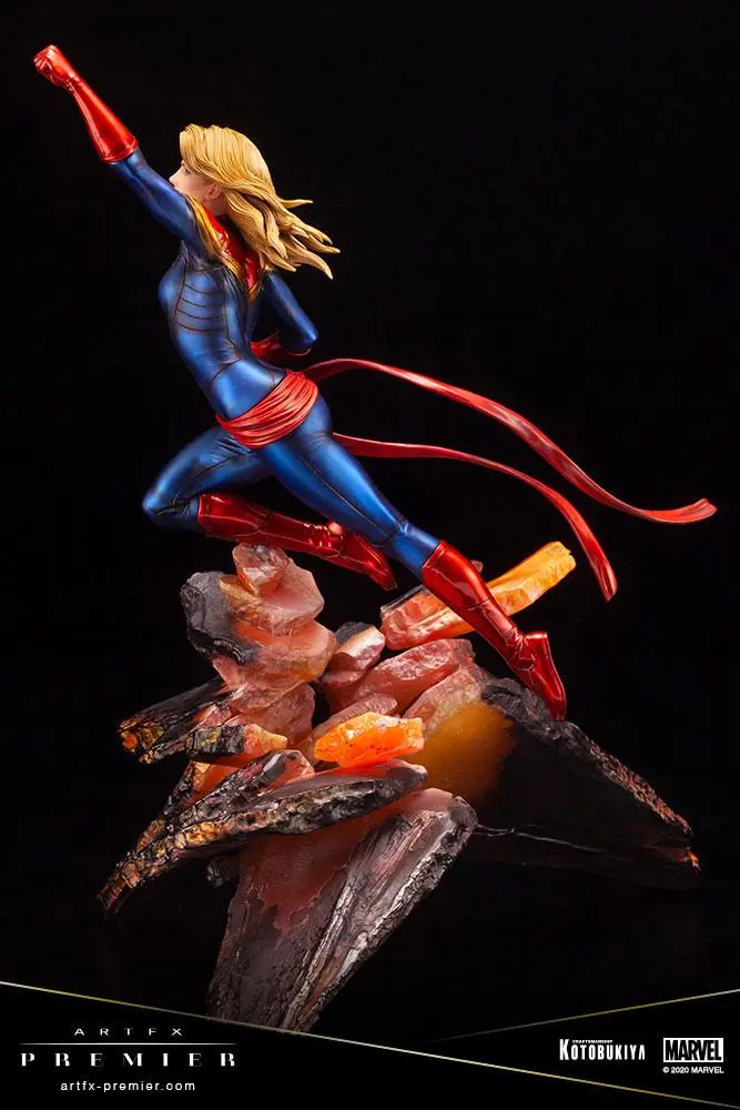 Marvel Universe ARTFX Premier PVC Statue 1/10 Captain Marvel 27 cm product photo