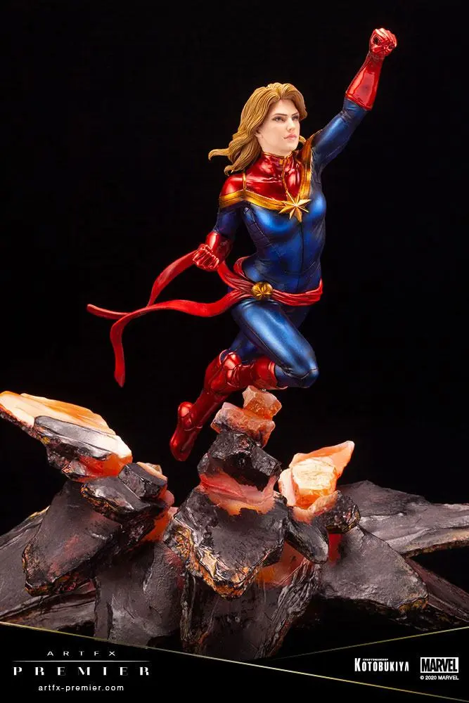 Marvel Universe ARTFX Premier PVC Statue 1/10 Captain Marvel 27 cm product photo