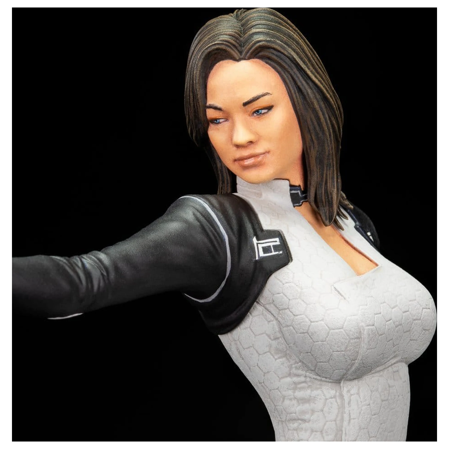 Mass Effect PVC Figure Miranda Lawson 22 cm product photo