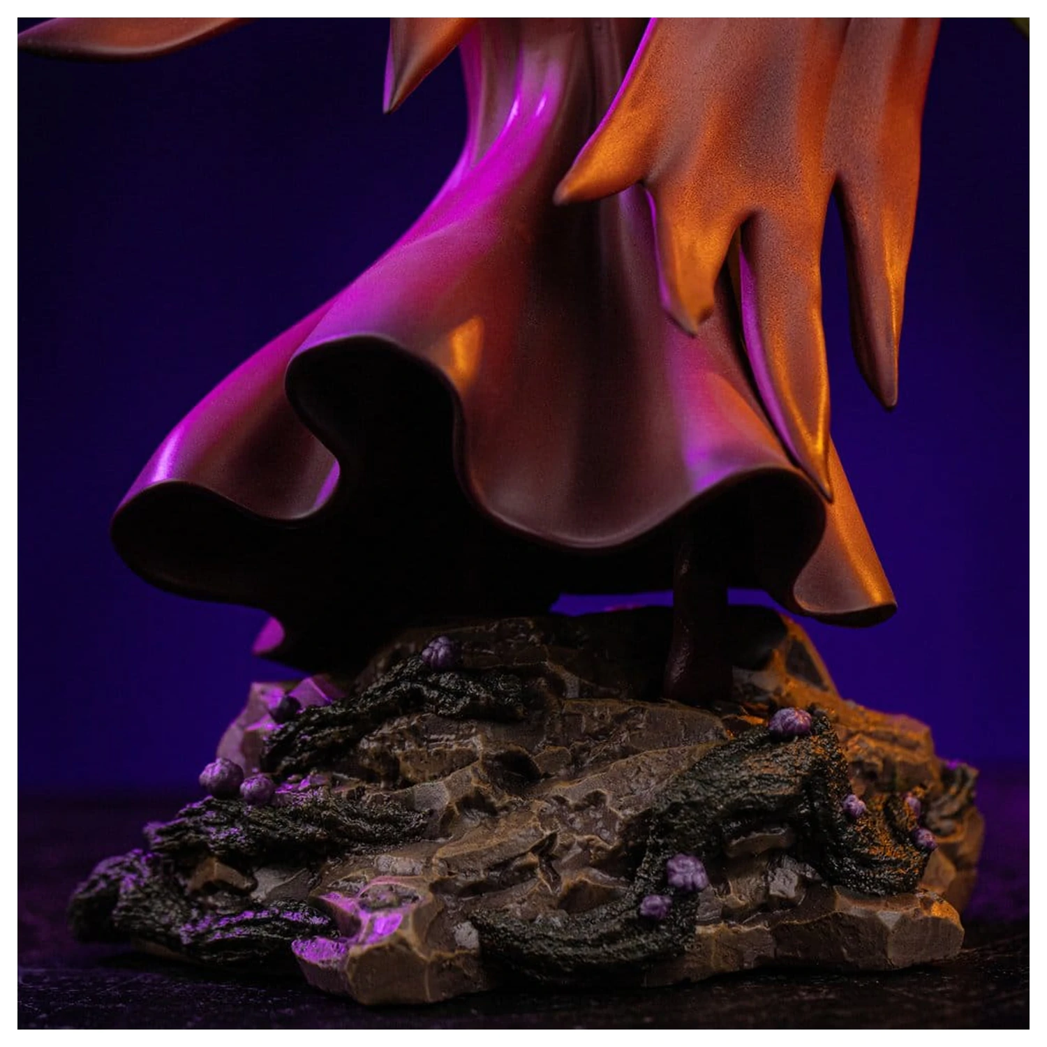 Masters of the Universe Art Scale Statue 1/10 Shadow Weaver 23 cm           product photo