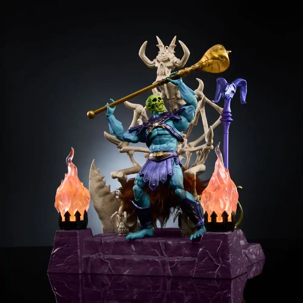 Masters of the Universe: New Eternia Masterverse Action Figure Skeletor & Throne 18 cm product photo