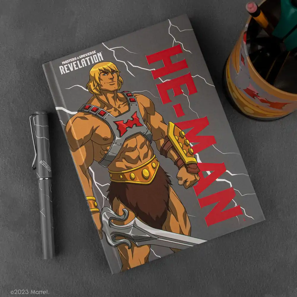 Masters of the Universe - Revelation: He-Man Thunder Deluxe Notebook Set (notebook + pen) termékfotó