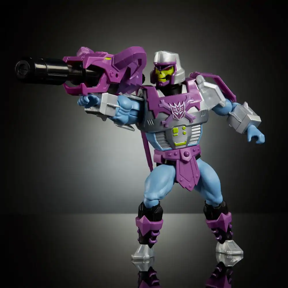 Masters of the Universe x Transformers Action Figure Megatron Armor Skeletor heo European Exclusive 14 cm product photo