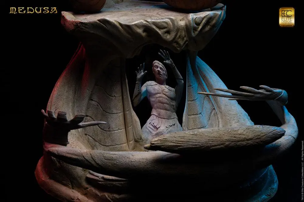 Medusa 1/3 Maquette 106 cm product photo