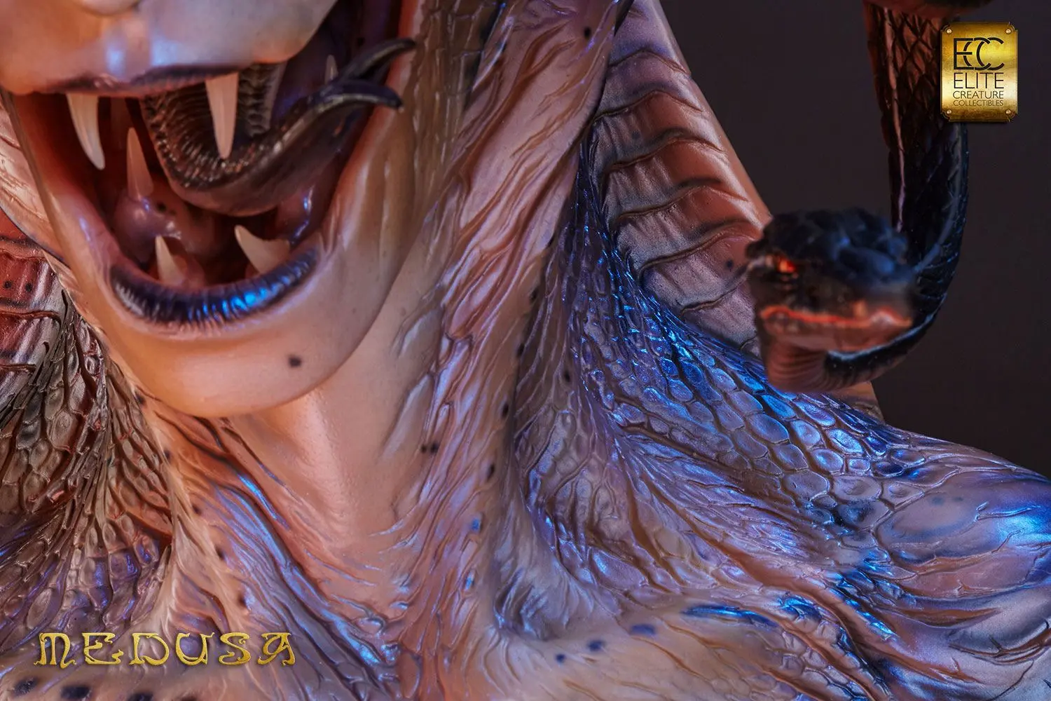 Medusa Life-Size Bust by Steve Wang 101 cm product photo