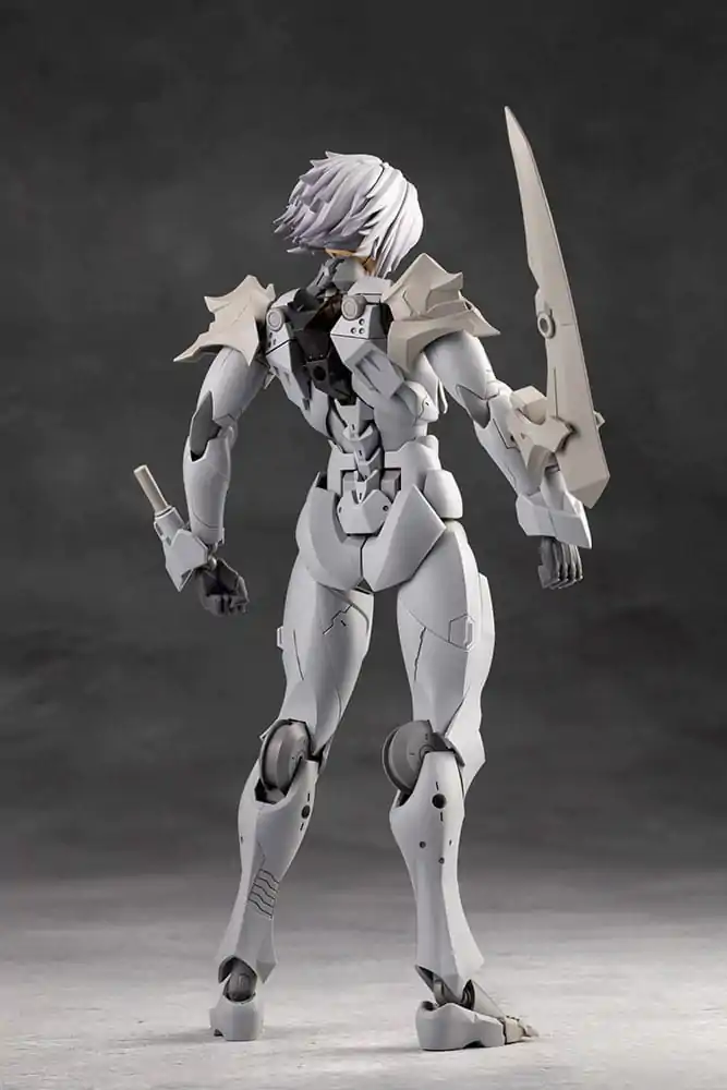 Megalomaria Unlimited Universe Model Kit Zirconia 18 cm product photo