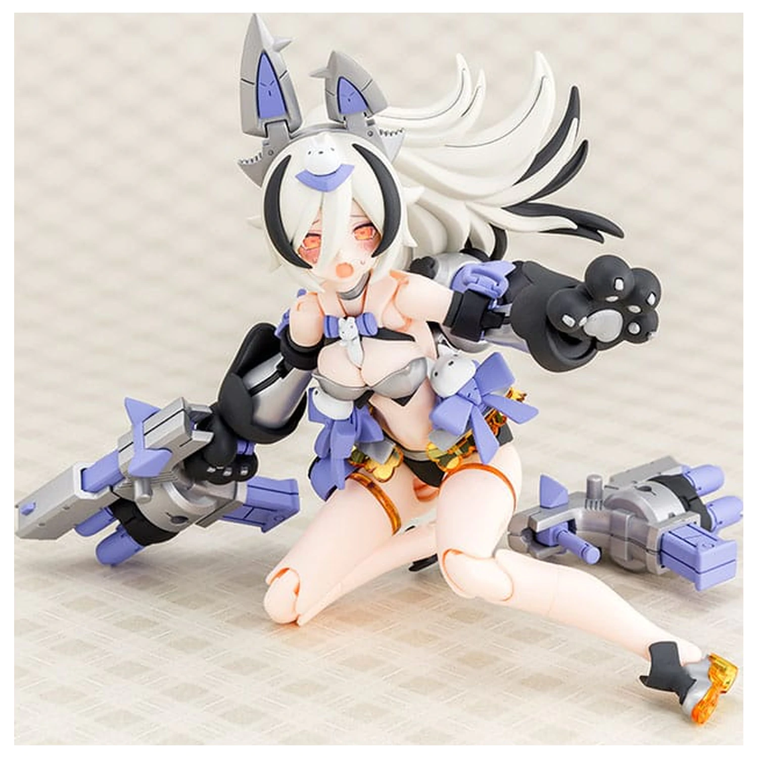 Megami Device Plastic Model Kit 1/1 Puni Mofu Gin Lang 16 cm           product photo