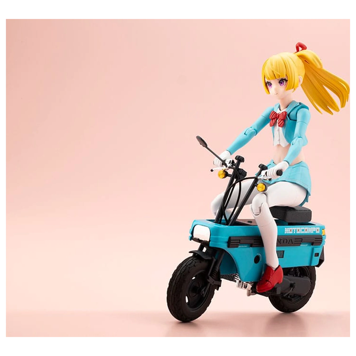 Megami Device Buster Doll Series Plastic Model Kit 1/1 Knight Alice with Honda AB12 Motocompo 15 cm  product photo