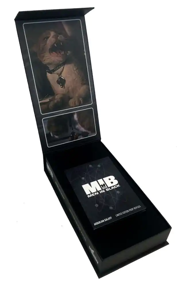 Men in Black Prop Replica 1/1 The Arquilian Galaxy Necklace Limited Edition product photo