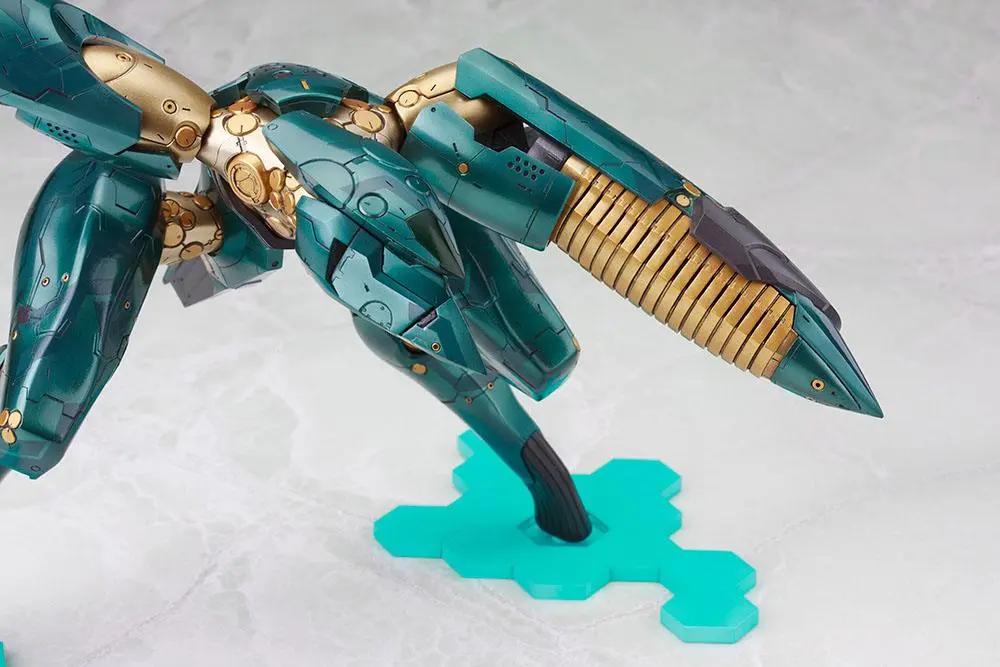 Metal Gear Solid 4 Plastic Model Kit 1/100 Metal Gear Ray 21 cm product photo