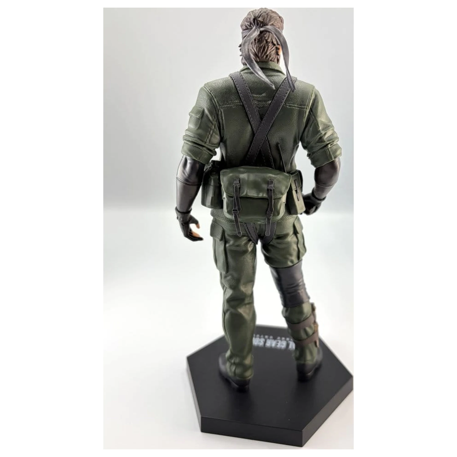 Metal Gear Solid: Snake Eater PVC Figure Naked Snake 20 cm         product photo