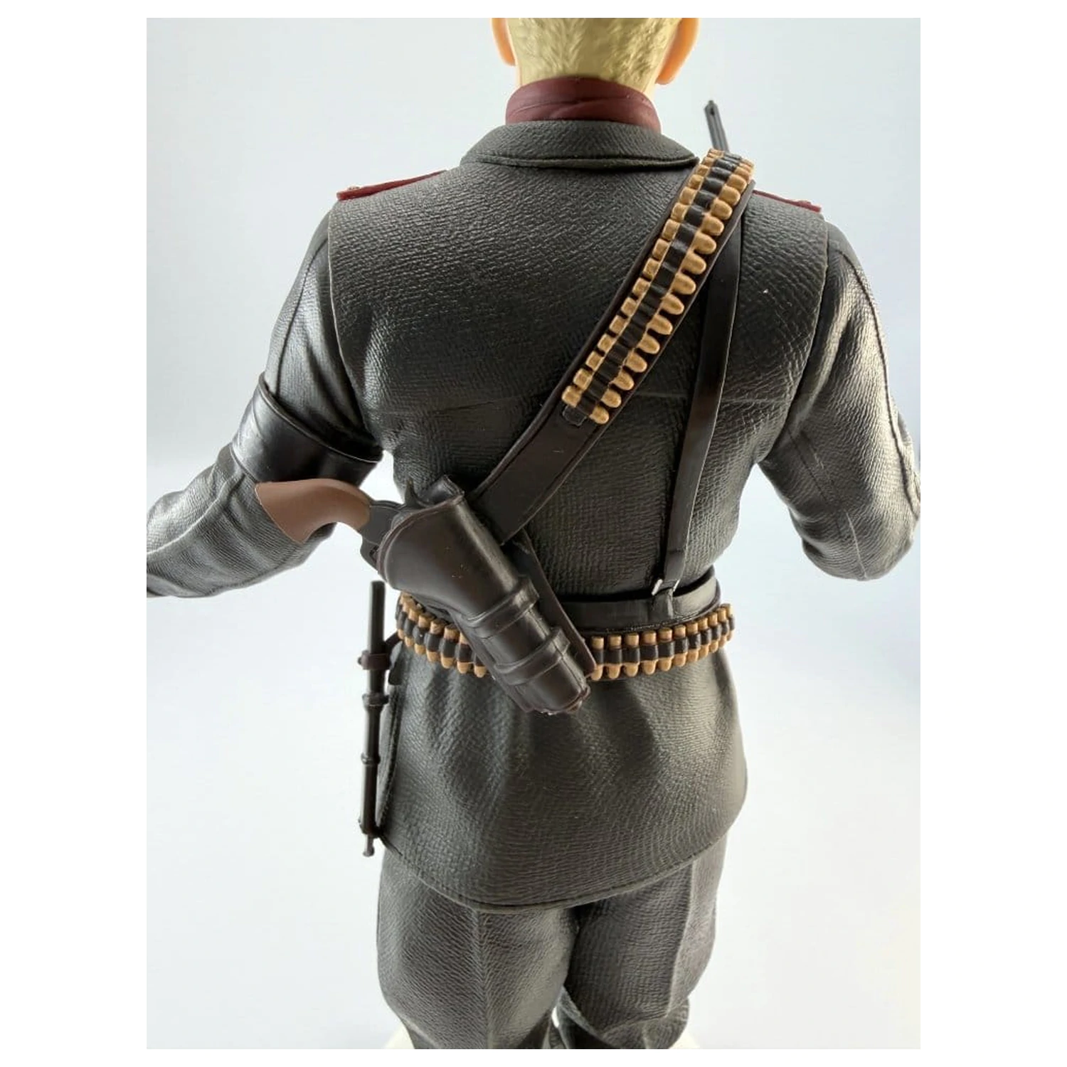 Metal Gear Solid: Snake Eater PVC Figure Ocelot 20 cm         product photo