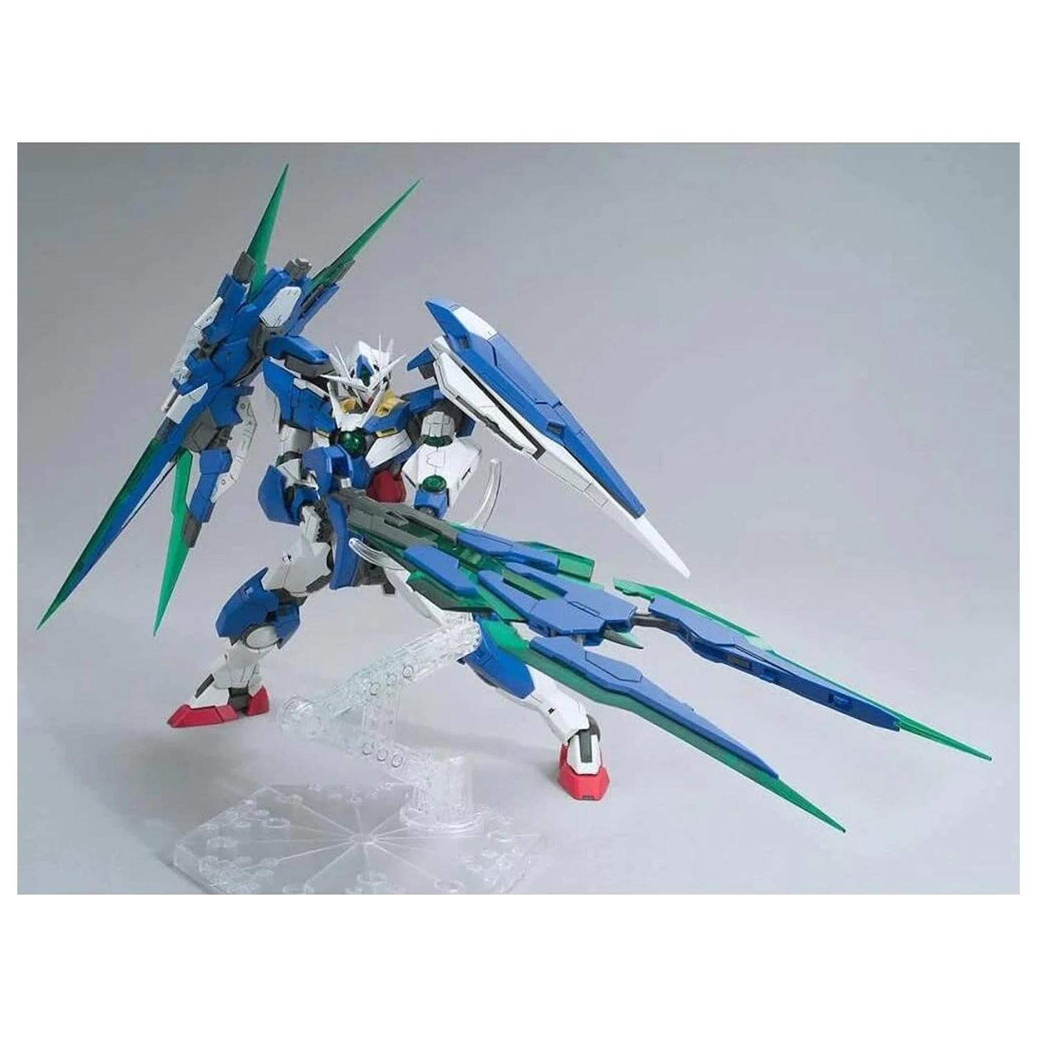 Model Kit MG 1/100 00 QanT Full Saber product photo
