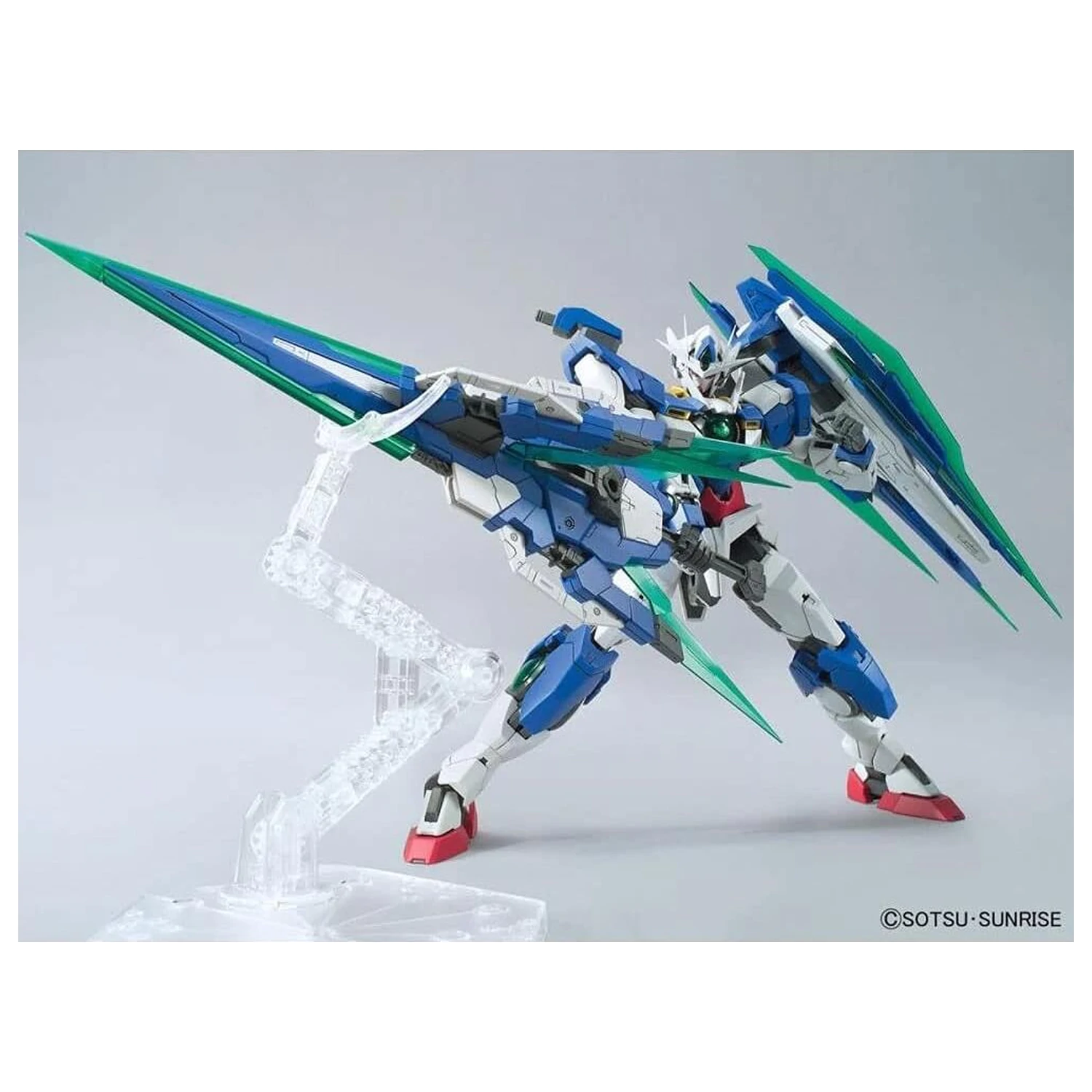 Model Kit MG 1/100 00 QanT Full Saber product photo