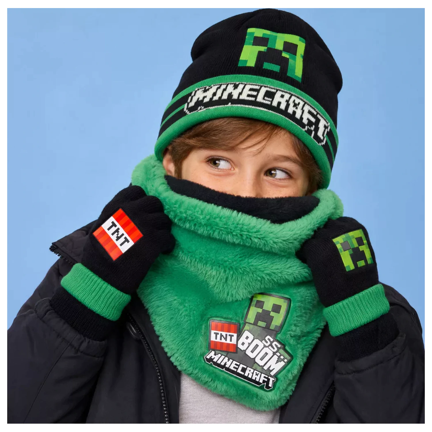 Minecraft Boom Deluxe kids hat, scarf and glove set product photo