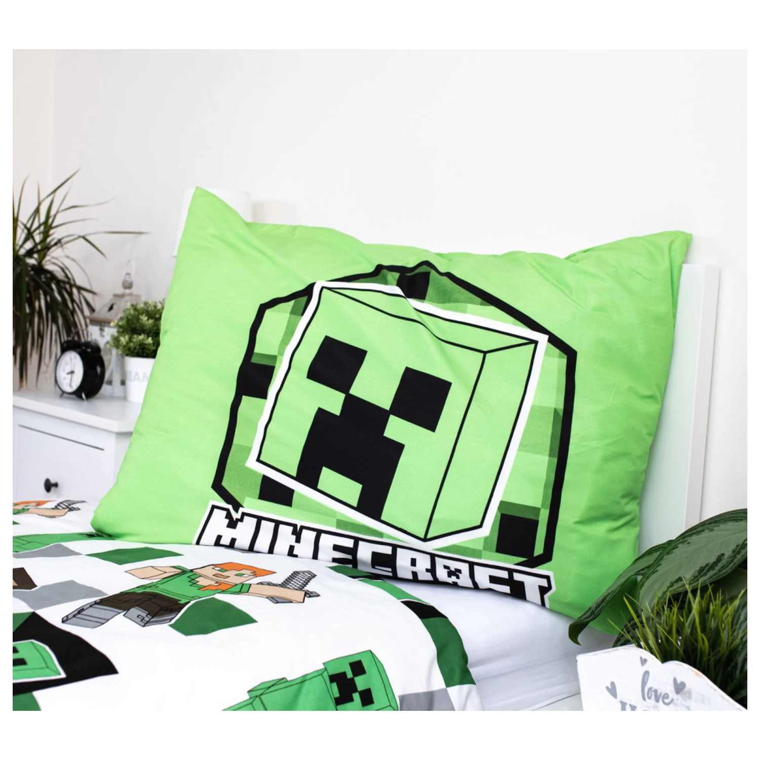 Minecraft Out of the Box Microfiber Duvet Cover product photo