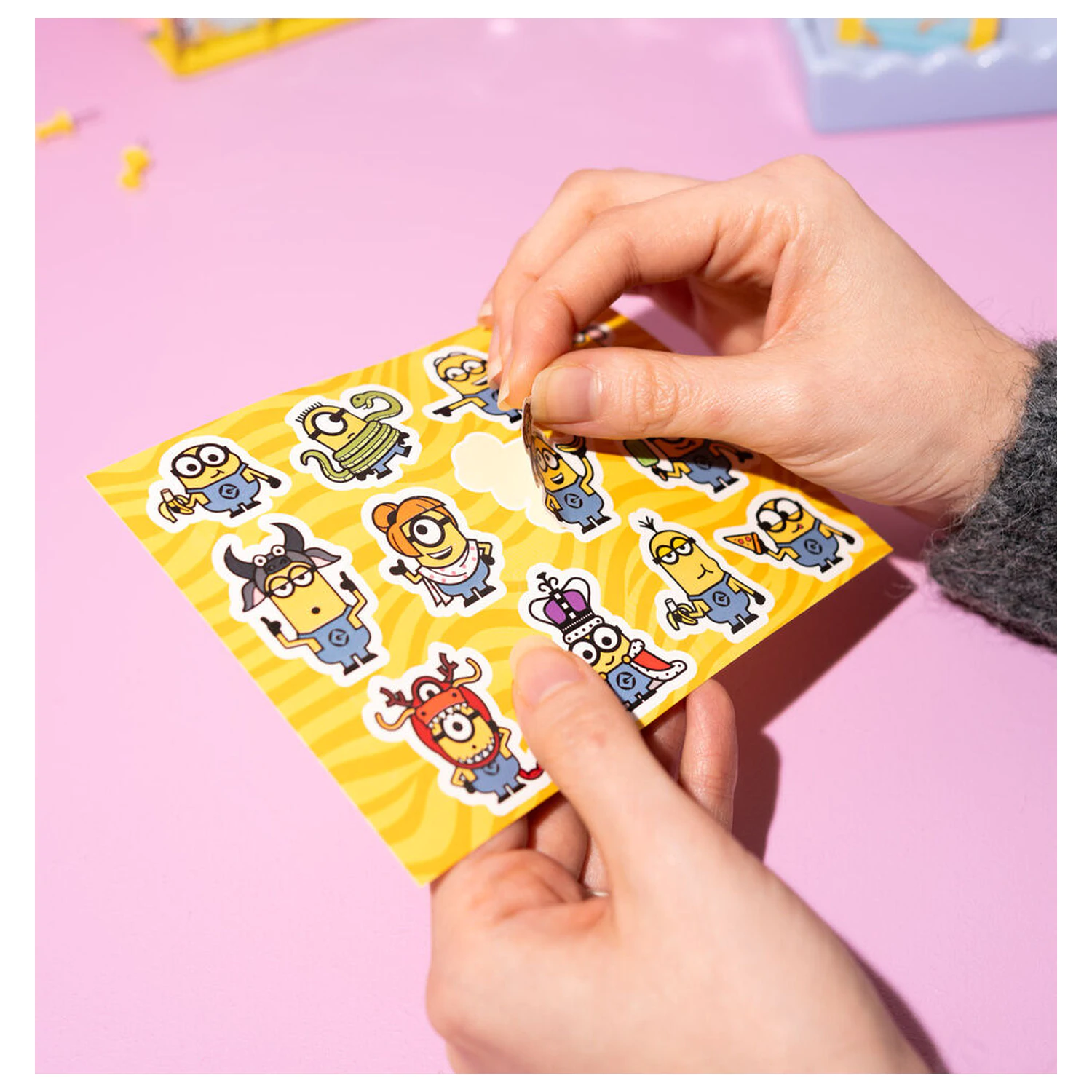 Minions stationery set product photo