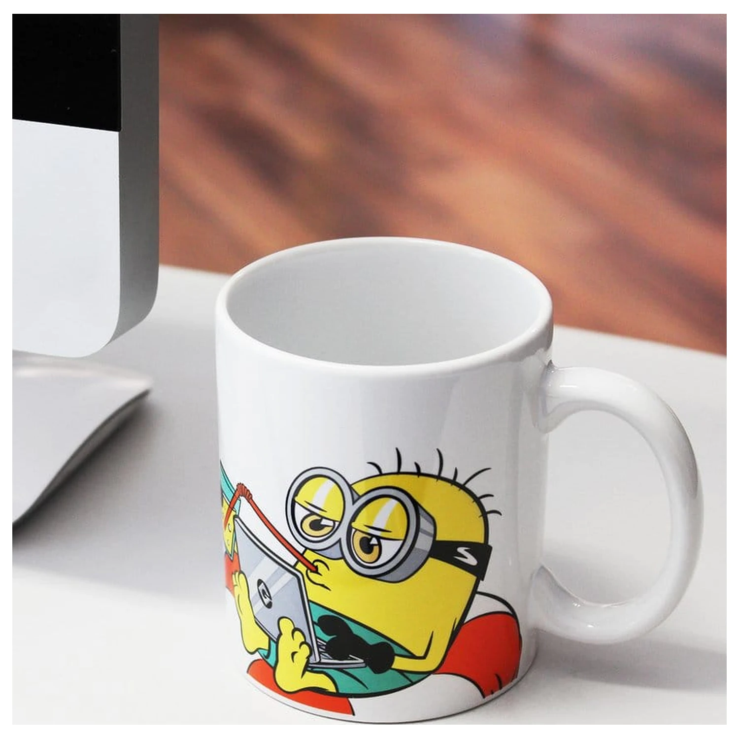 Minions Mug Working 320 ml product photo