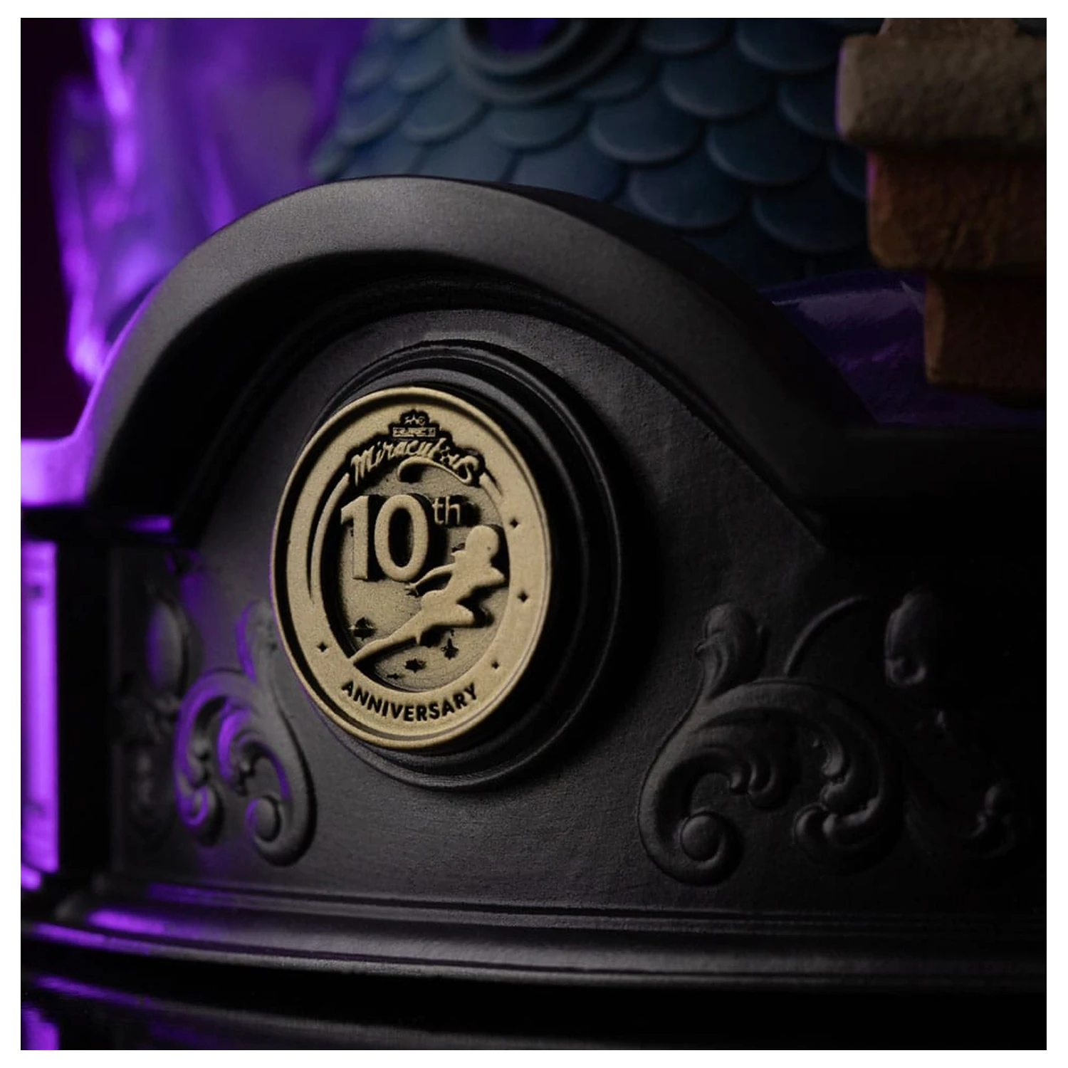 Miraculous Deluxe Art Scale Statue 1/10 Lady Bug and Cat Noir Signed Edition 23 cm product photo