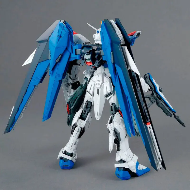 Mobile Suit Gundam Seed Freedom Gundam ver 2.0 Model Kit figure product photo
