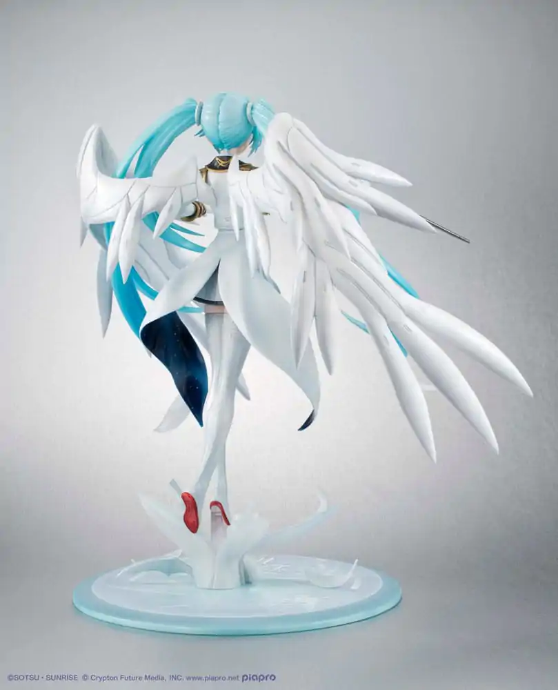 Mobile Suit Gundam x Hatsune Miku Lucrea PVC Statue Hatsune Miku x Wing Gundam Zero EW 45th Anniversary 27 cm         product photo
