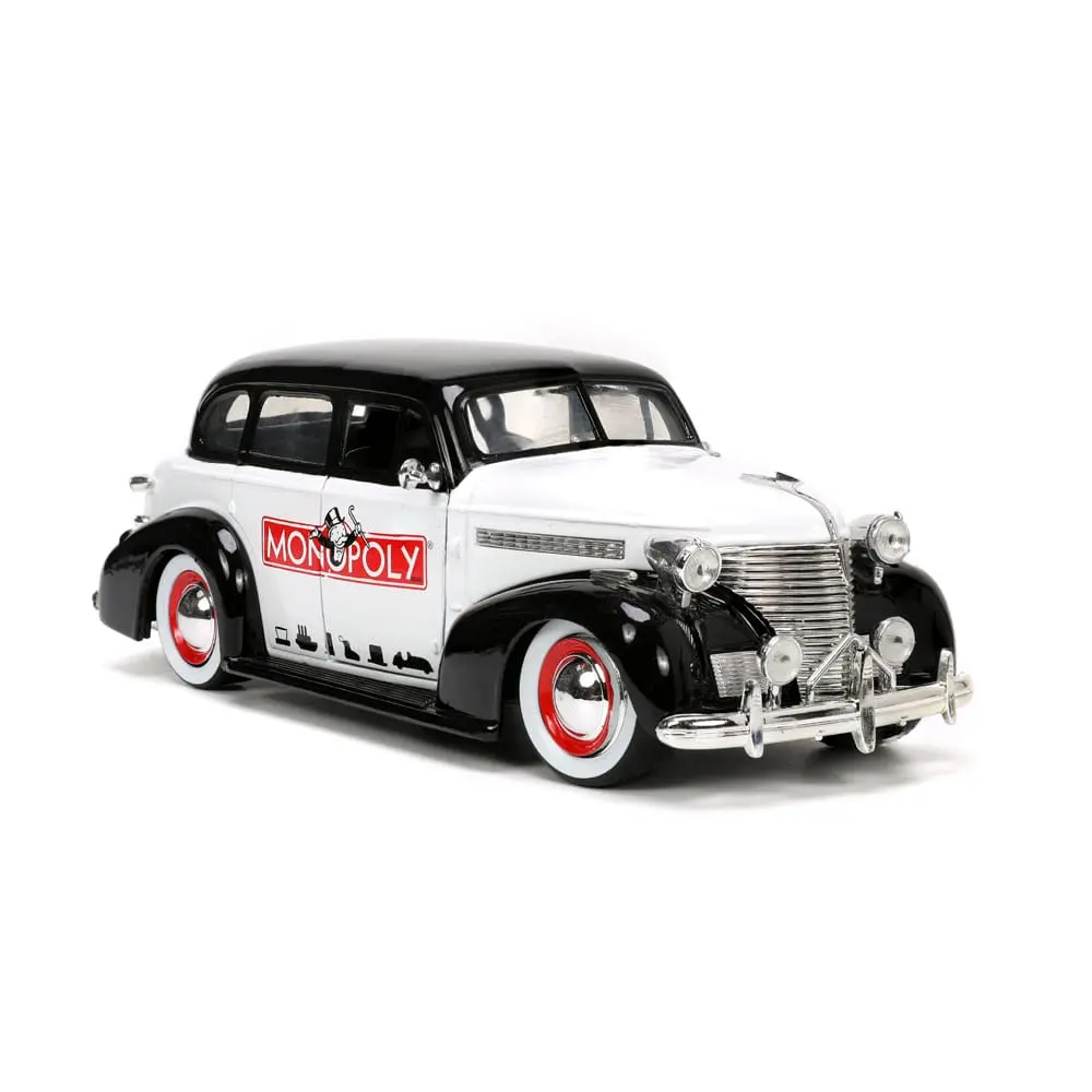 Monopoly Hollywood Rides Diecast Model 1/24 1939 Chevrolet Master Deluxe with Monopoly Figur product photo