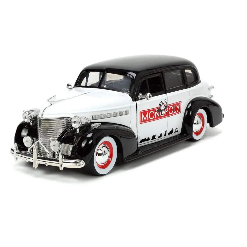 Monopoly Hollywood Rides Diecast Model 1/24 1939 Chevrolet Master Deluxe with Monopoly Figur product photo