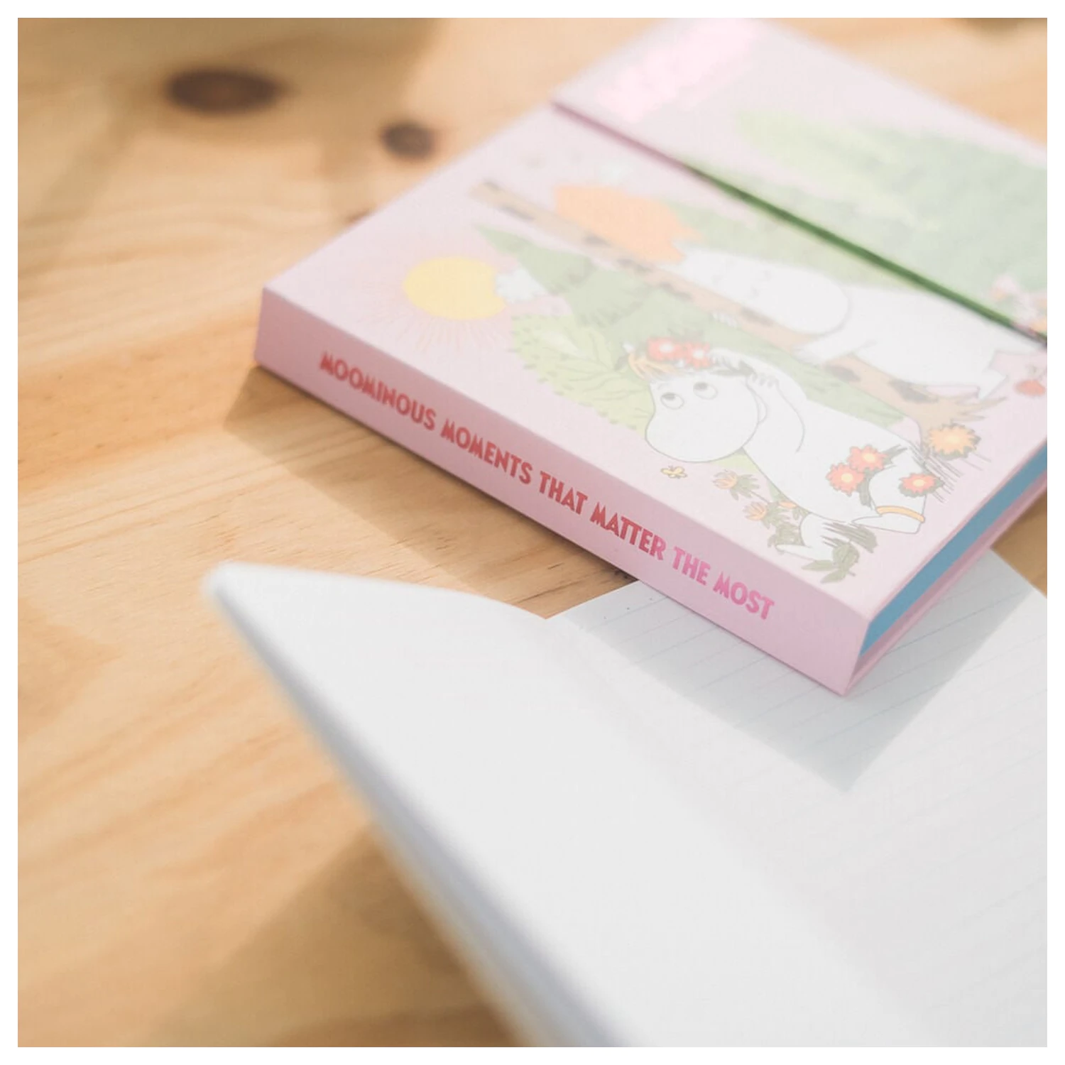 Moomin weekly planner with sticky notes product photo