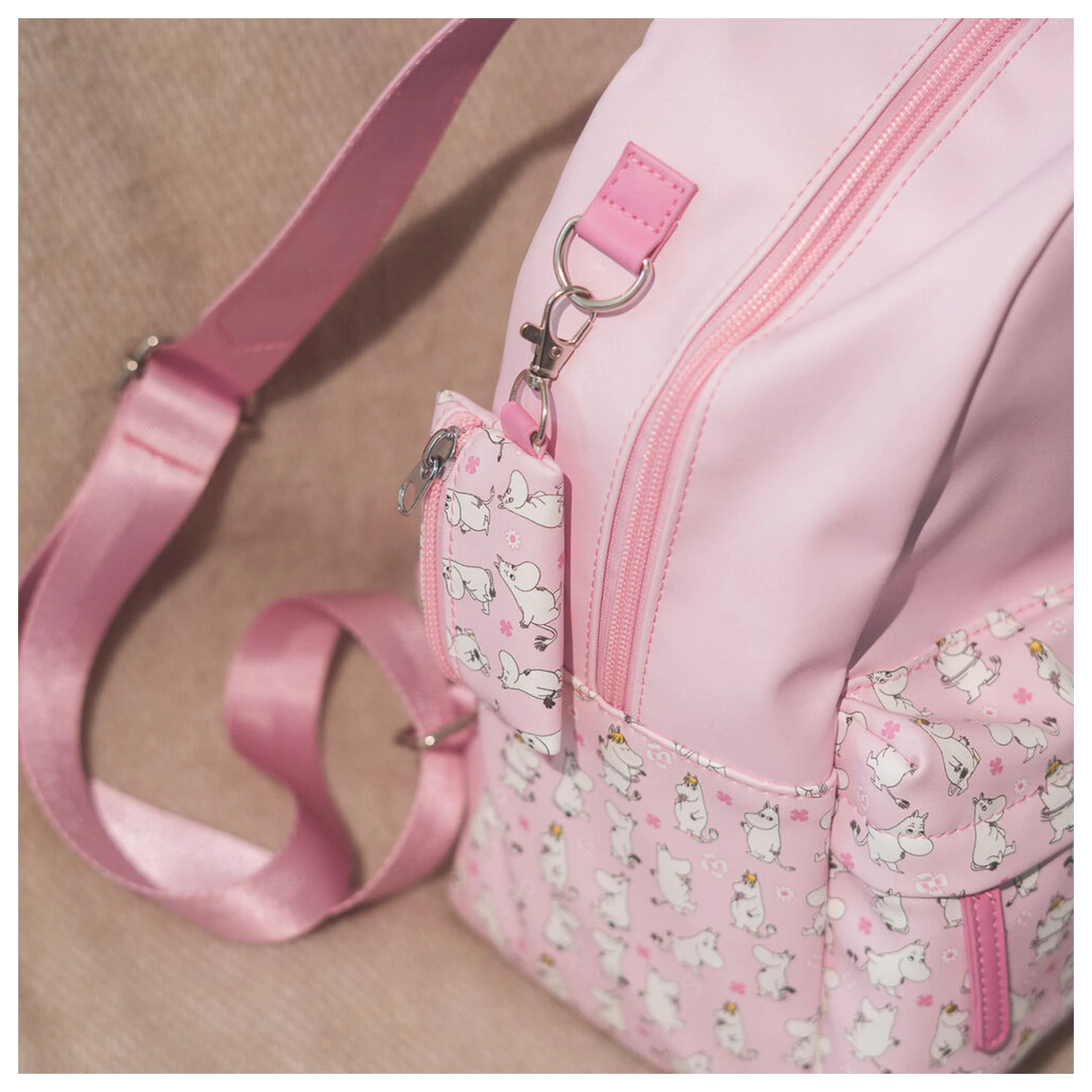 Moomin backpack product photo