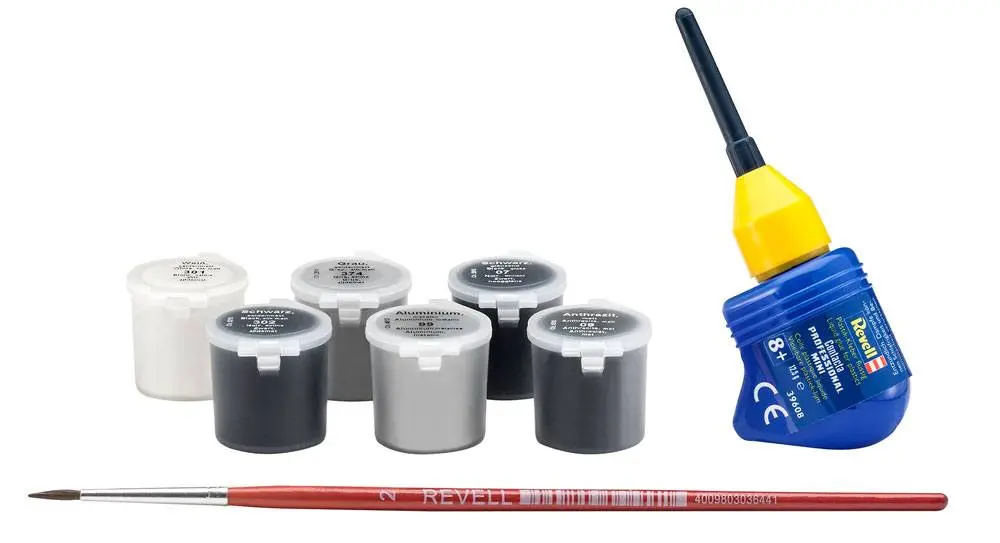 Motorhead Model Kit 1/32 Tour Truck 55 cm product photo