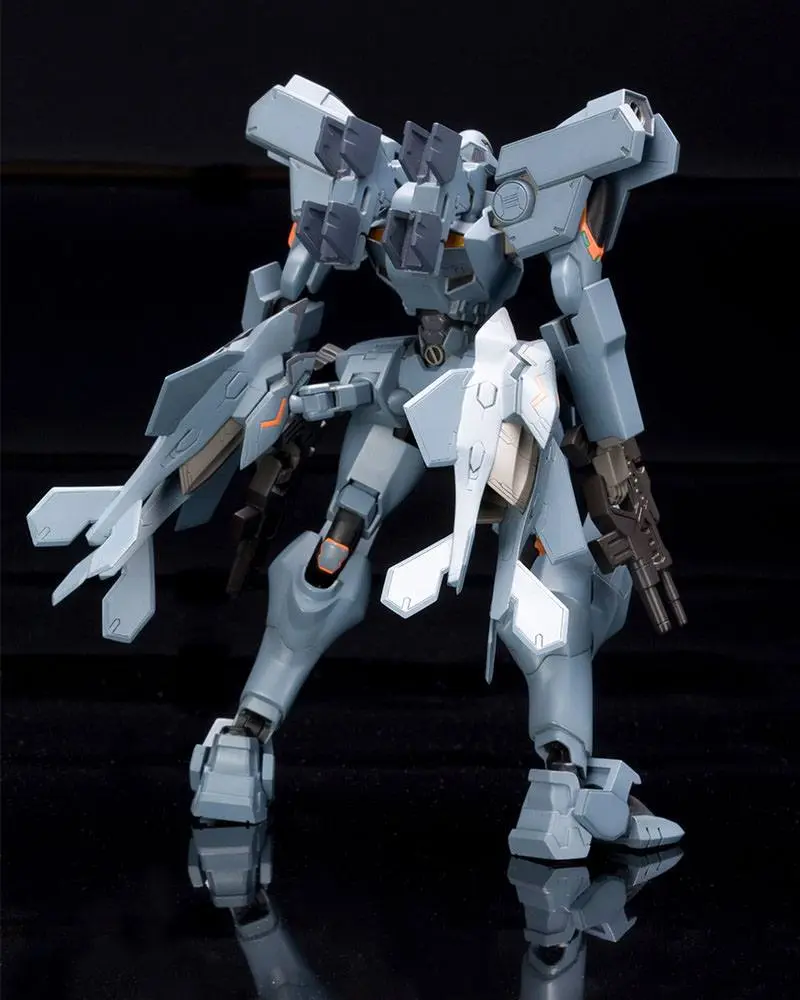 Muv-Luv Alternative Plastic Model Kit 1/144 F-15E Strike Eagle 14 cm product photo
