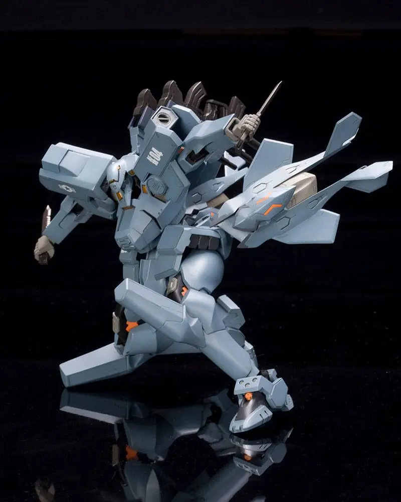 Muv-Luv Alternative Plastic Model Kit 1/144 F-15E Strike Eagle 14 cm product photo