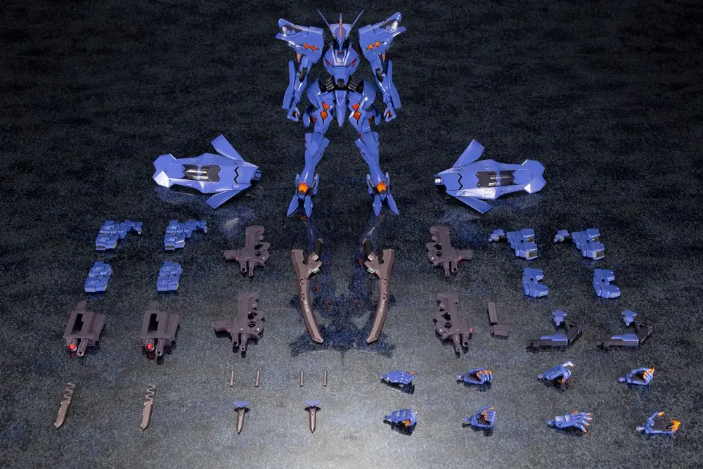 Muv-Luv Alternative Total Eclipse Plastic Model Kit 1/144 Takemikaduchi Type-00R The IRG's 16th Battalion Commander 18 cm product photo