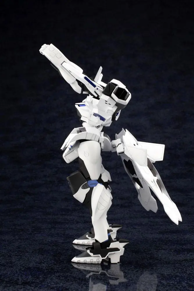 Muv-Luv Alternative Total Eclipse Plastic Model Kit Shiranui Second Yuya Bridges KI Ver. 1.5 18 cm product photo