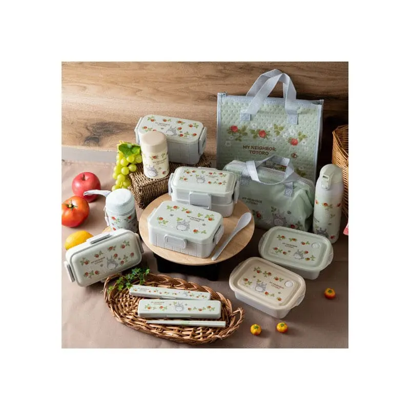My Neighbor Totoro 4 locks Bento Box My Neighbor Totoro 2 product photo