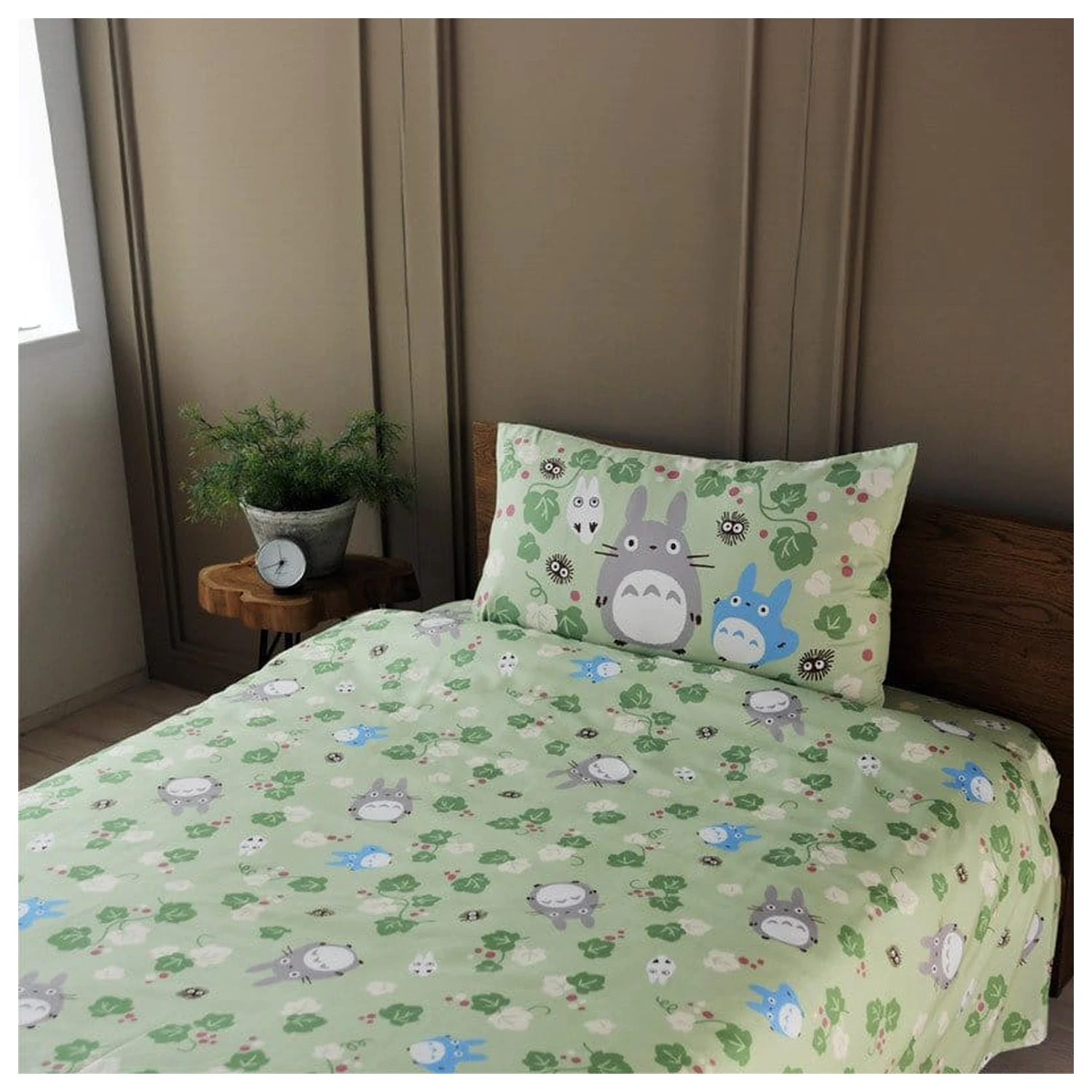 My Neighbor Totoro Natsu Duvet Set Totoro Green Leaf product photo