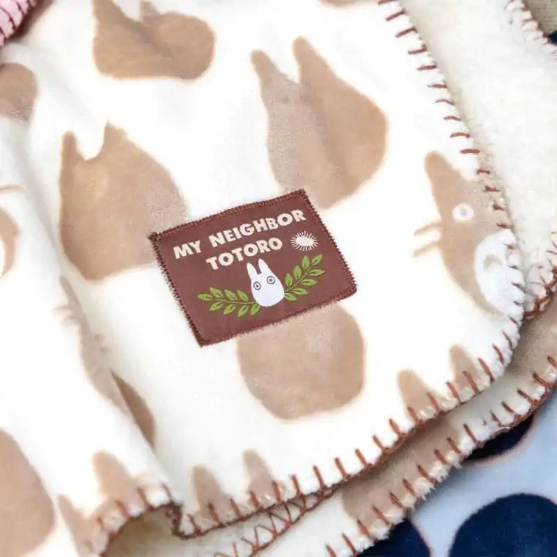 My Neighbor Totoro Opalised Blanket Totoro silhouette 70 x 100 cm product photo