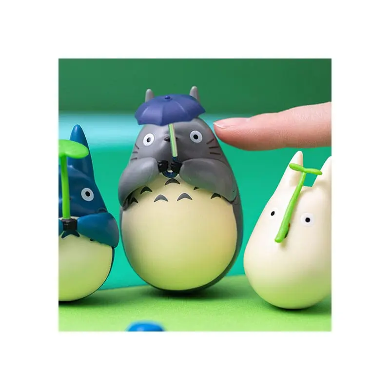 My Neighbor Totoro Round Bottomed Figurine Big Totoro with leaf 7 cm product photo