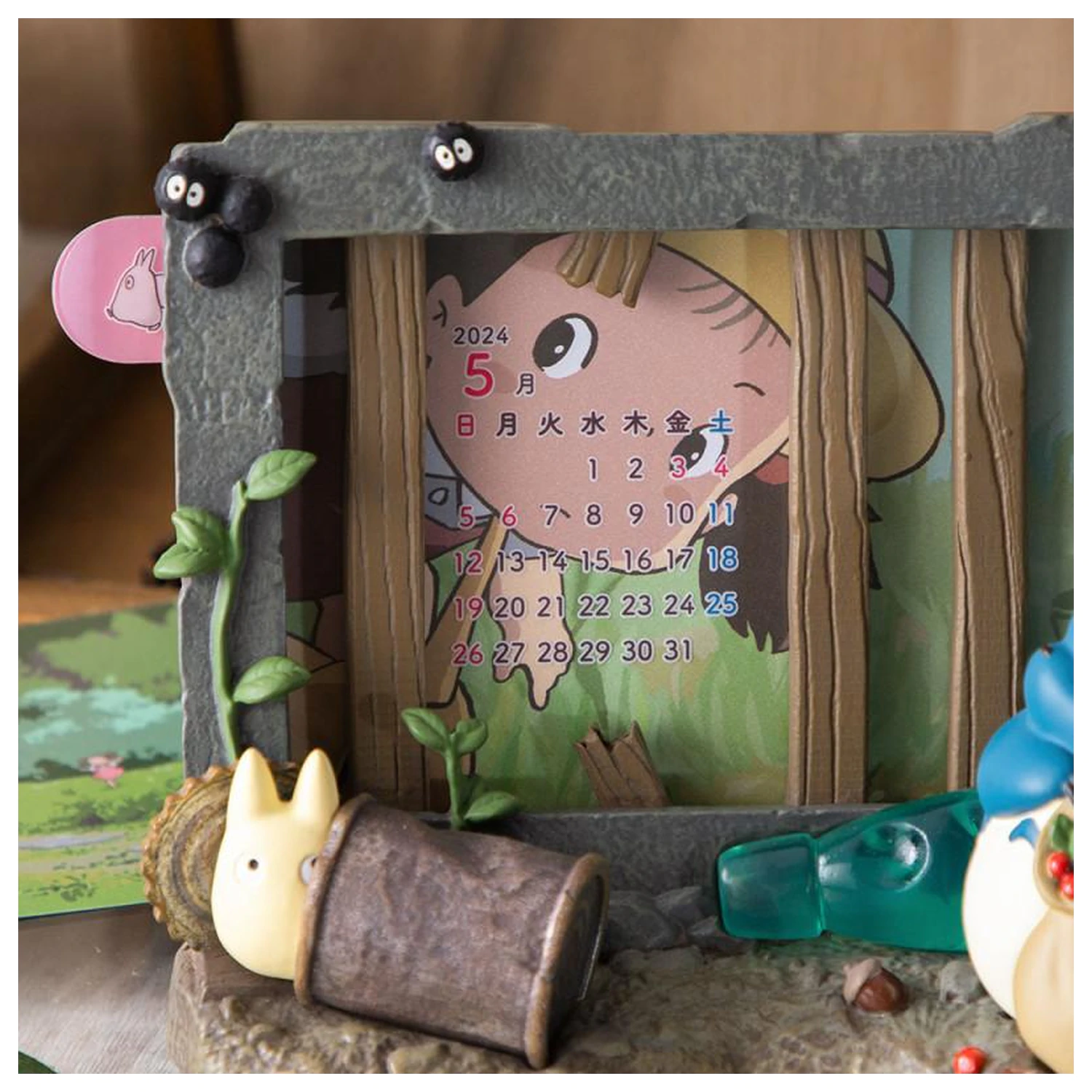 My Neighbor Totoro Totoro & Kusakabe House Diorama Frame product photo