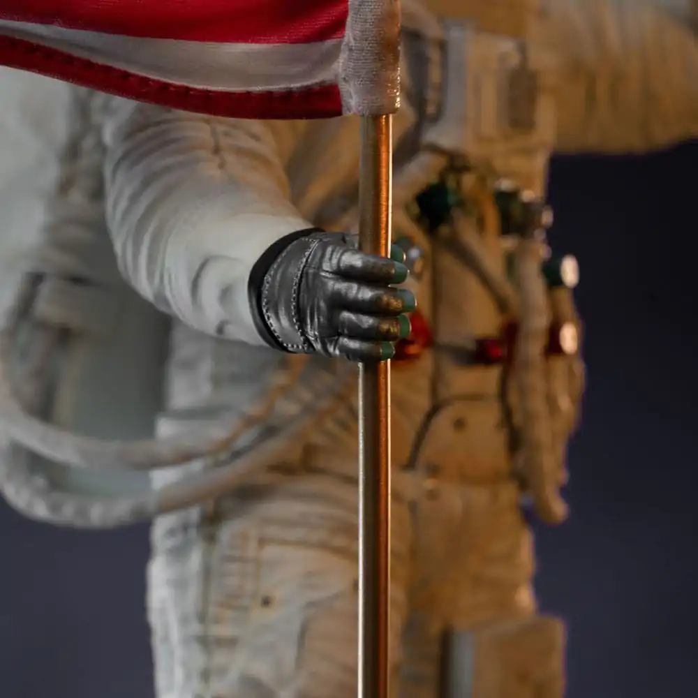 NASA Art Scale Statue 1/10 Apollo 11 Astronaut 23 cm termékfotó