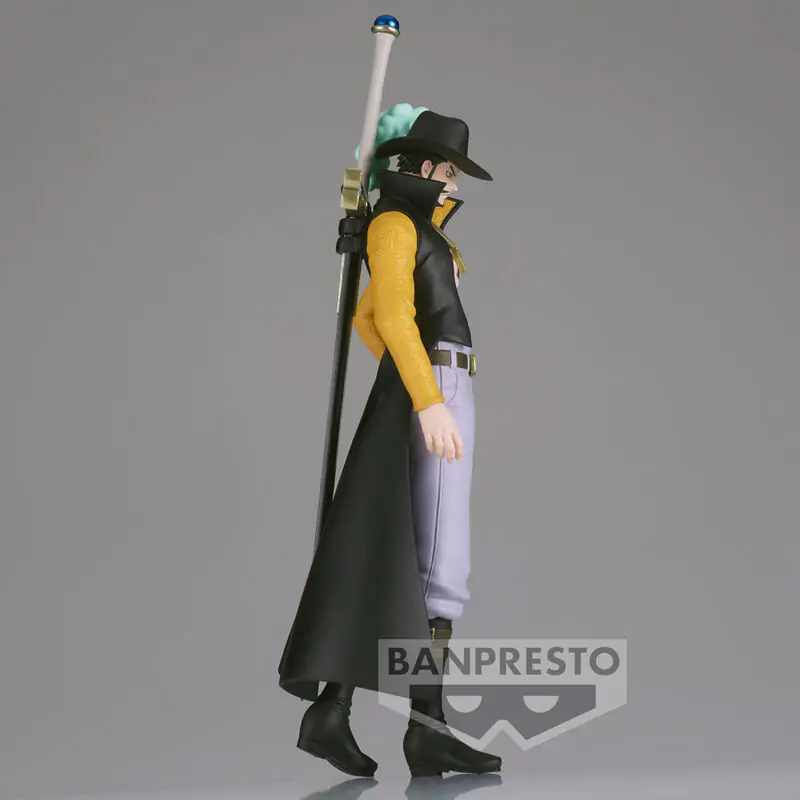 One Piece Dracule Mihawk The Shukko figure 16cm termékfotó