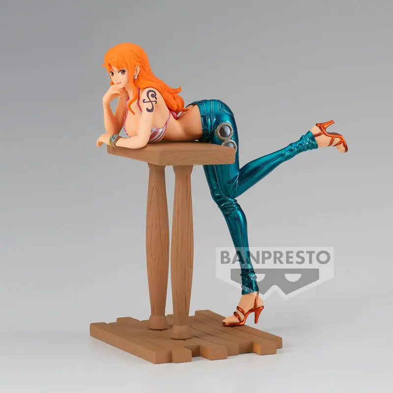 One Piece Grandline Journey Nami figure 17cm	
 product photo