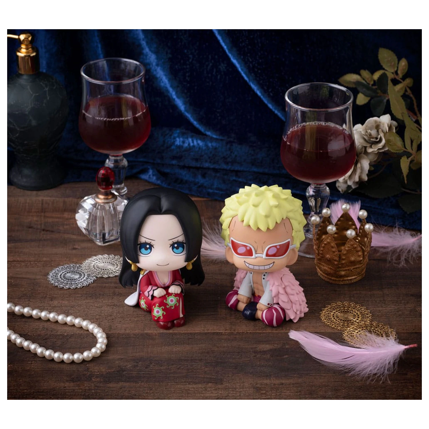One Piece Look Up PVC Statue Boa Hancock & Donquixote Doflamingo Set (with gift) 11 cm     product photo