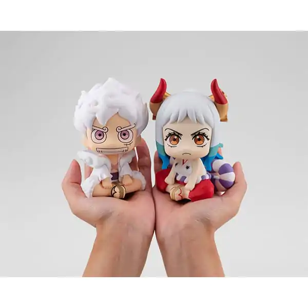 One Piece Look Up PVC Statue Yamato 11 cm product photo