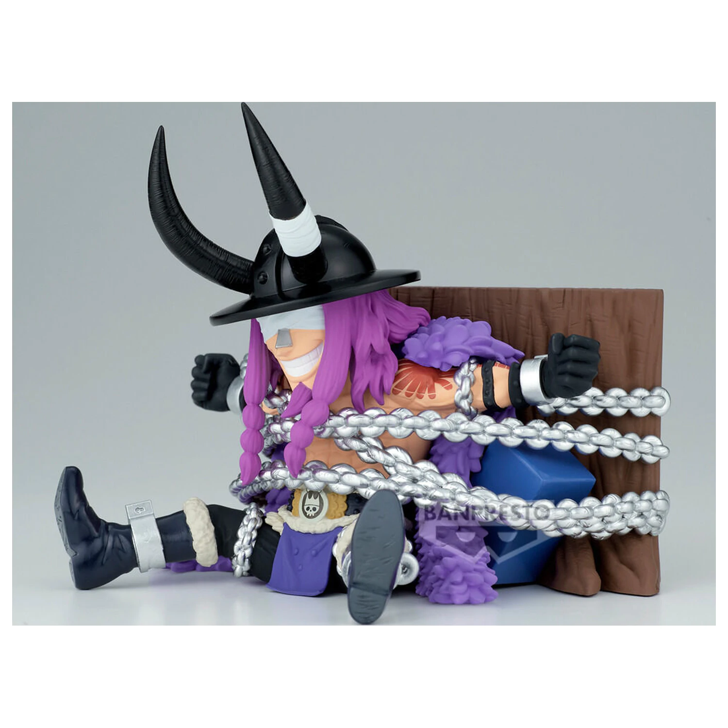 One Piece Mega World Collectable Loki figure 10cm product photo
