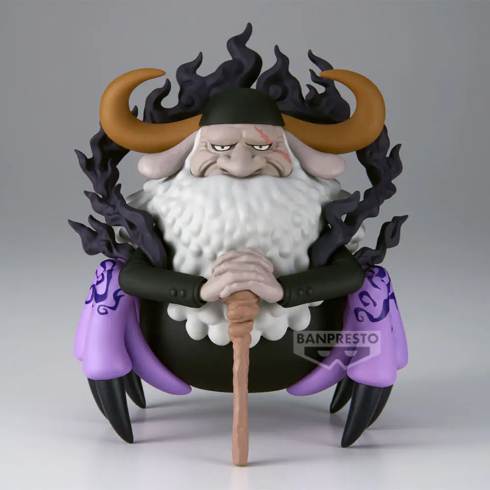 One Piece Mega World Collectable St. Jaygarcia Saturn figure 13cm product photo